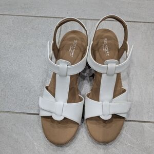 Rockport Blanca T Wedge sandals size 8M, white